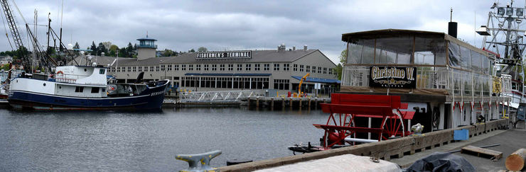 Fishermans Terminal Ballard Washington
© 2007 Ray Holbrook