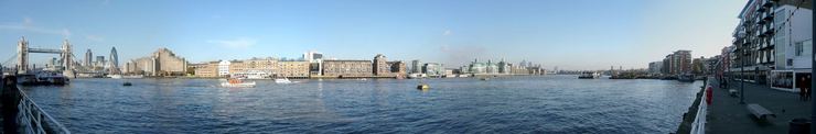 Thames at Tower Bridge, London UK
© 2007 Olivier Detry