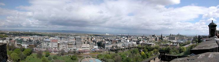 Edinburgh Scotland
© 2003 Steve Fowell 