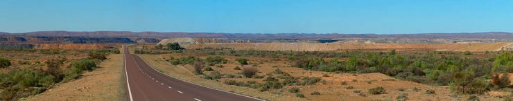 Leigh Creek open cast coal mine
© 2006 Leon Williams