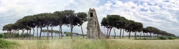 Claudian and Anio Novus Aqueduct; Roma Vecchio, Rome, Italy
© 2008 John Puffer