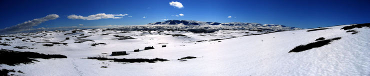 Birgitstølen in late April. Hallingdal, Norway. How to get there? http://www.panoramafactory.net/gallery/vertical/IMG_6278e?full=1...
© 2007 Knut Dalen